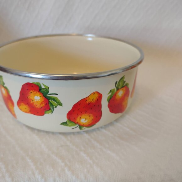 Vintage Kobe Strawberry Nesting Bowls Set of 3 Metal JCPenney - Picture 3 of 10